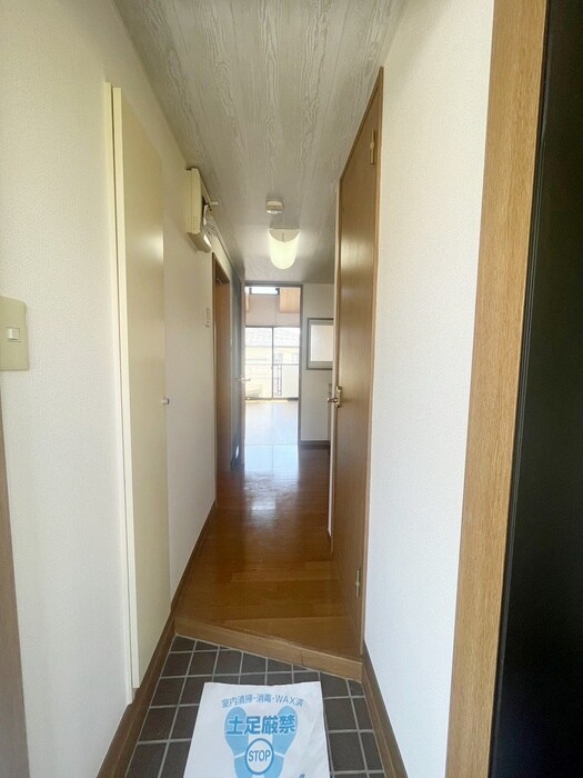 物件内観写真19　(玄関)