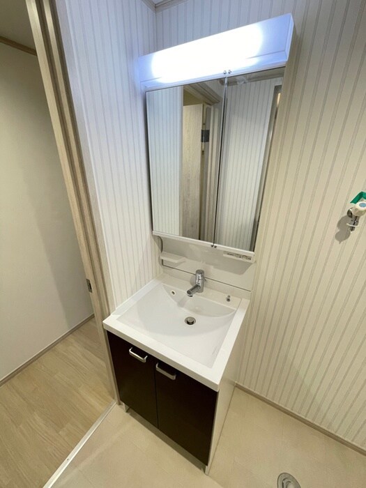 物件内観写真11　(洗面)