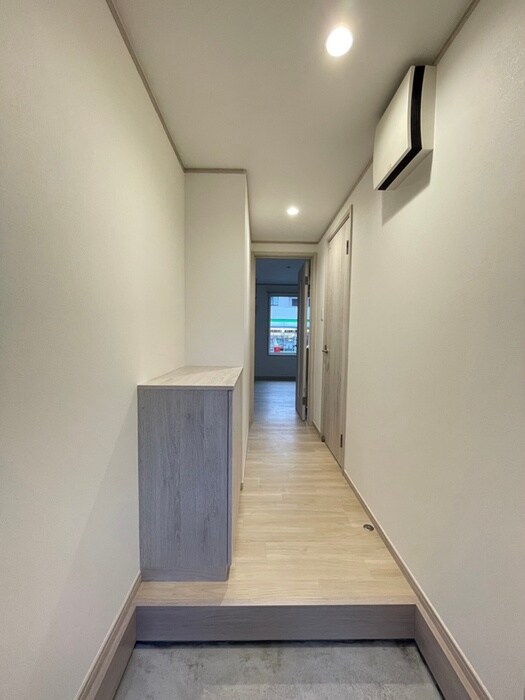 物件内観写真14　(玄関)