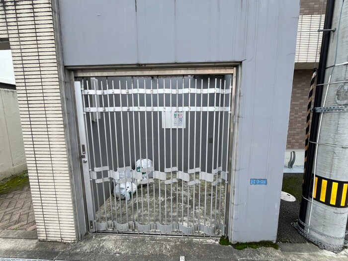 物件外観写真4　(建物設備)