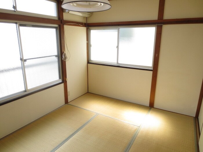 物件内観写真4　(居室)