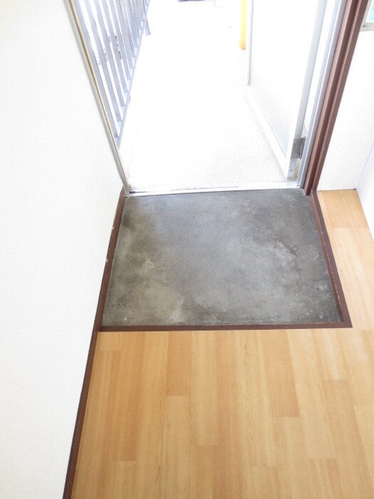 物件内観写真19　(玄関)