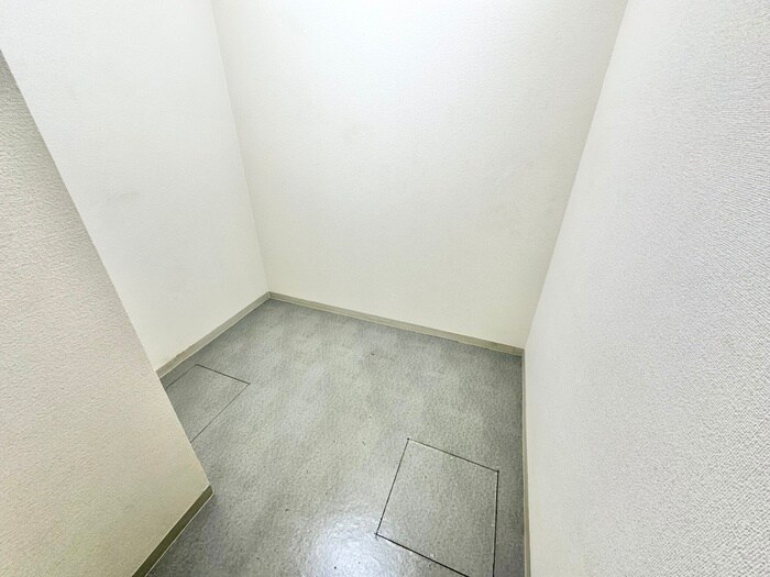 物件内観写真10　(収納)