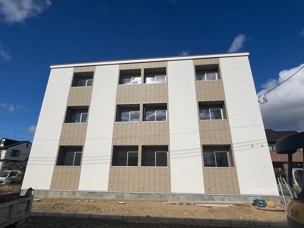 建築中
