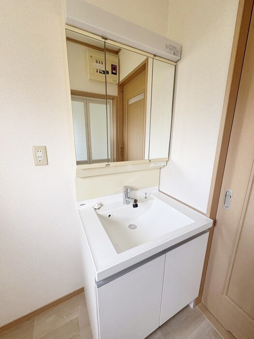 物件内観写真12　(洗面)