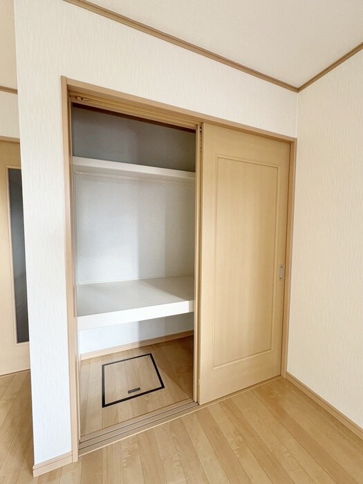 物件内観写真14　(収納)