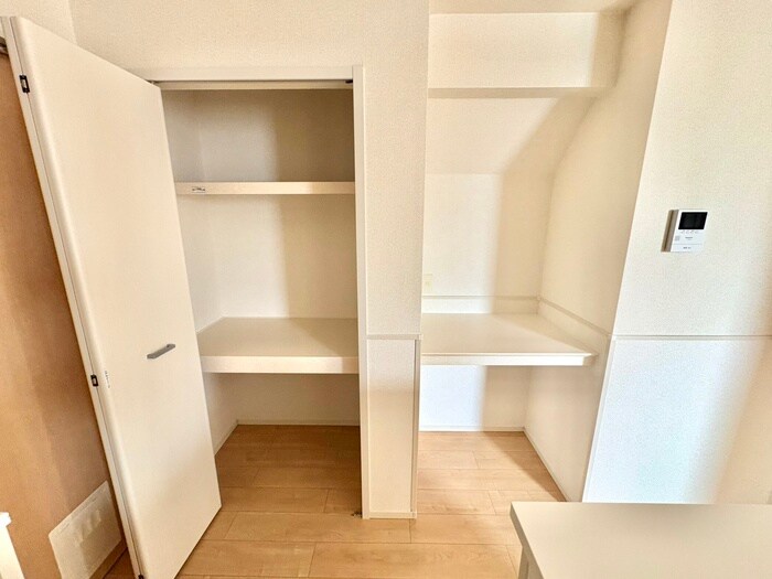 物件内観写真11　(収納)