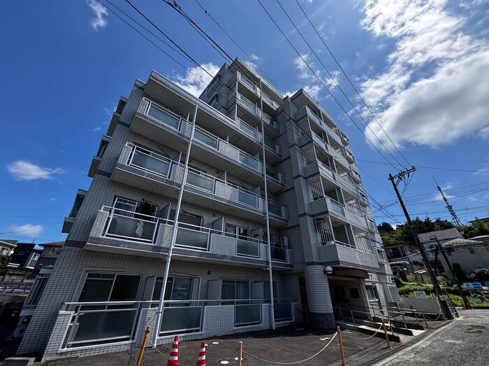 物件外観写真2　(駐輪場)