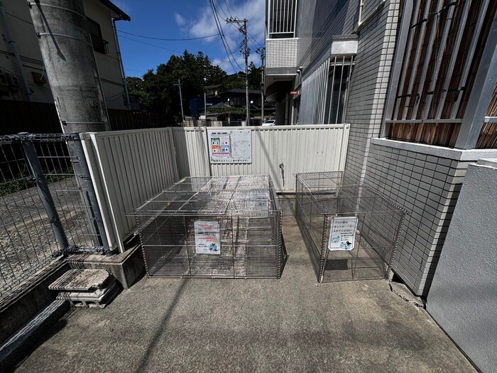 物件外観写真4　(建物設備)