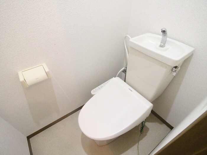 物件内観写真13　(トイレ)