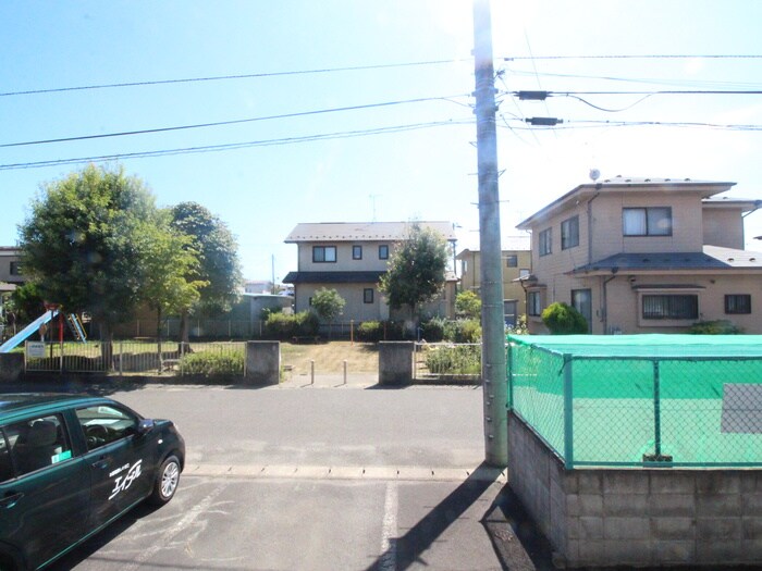 物件内観写真17　(室内からの展望)