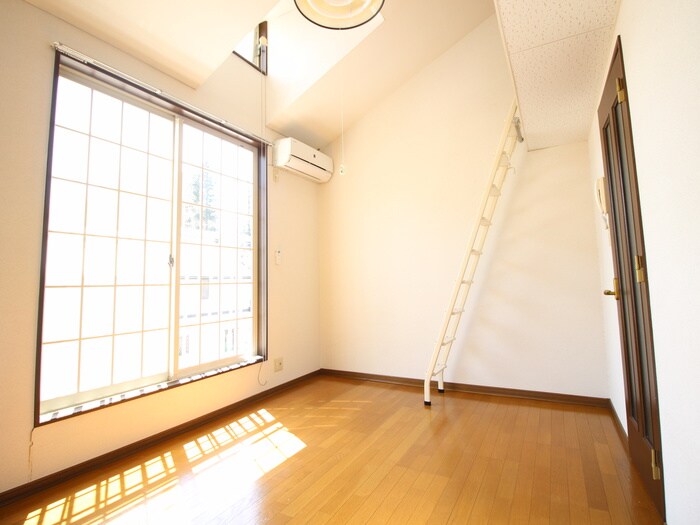 物件内観写真7　(居室)