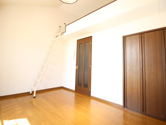 物件内観写真9　(居室)