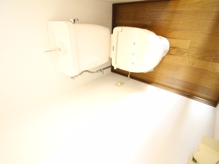 物件内観写真14　(トイレ)