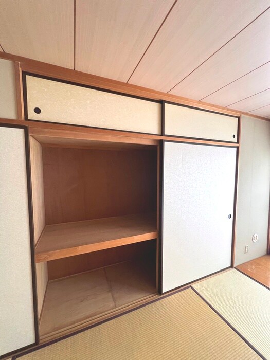 物件内観写真10　(収納)