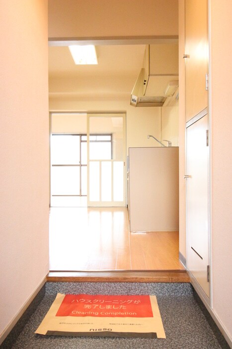 物件内観写真19　(玄関)