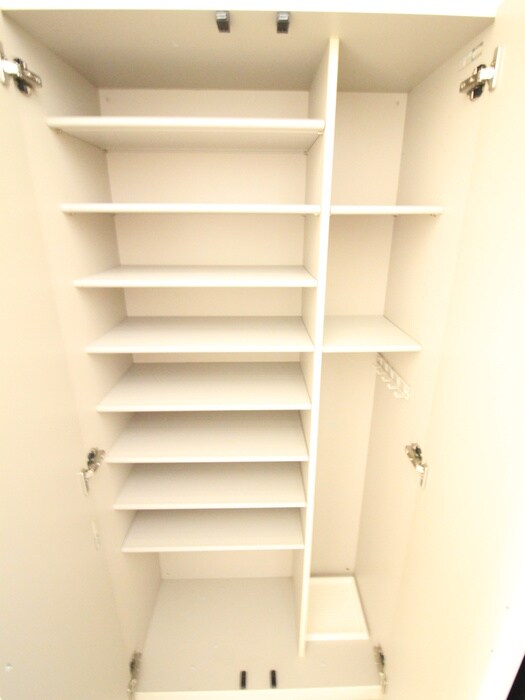 物件内観写真19　(靴箱)