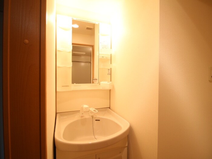 物件内観写真11　(洗面)