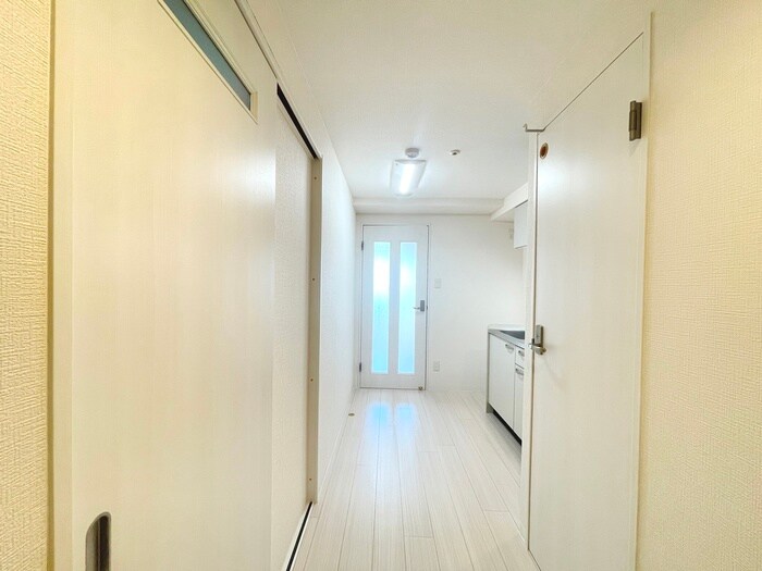 物件内観写真18　(廊下)