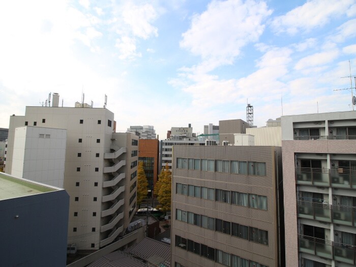 物件内観写真18　(室内からの展望)