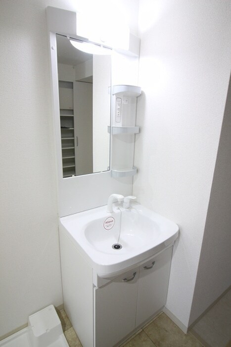 物件内観写真8　(洗面)