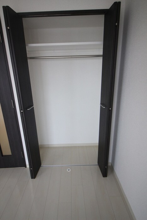 物件内観写真11　(収納)