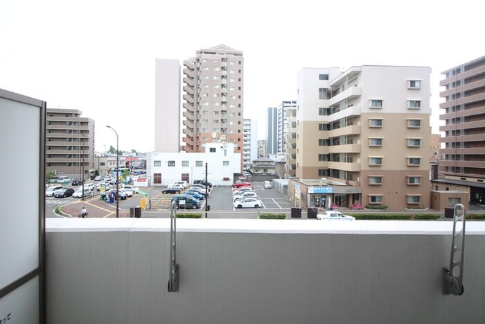 物件内観写真14　(室内からの展望)