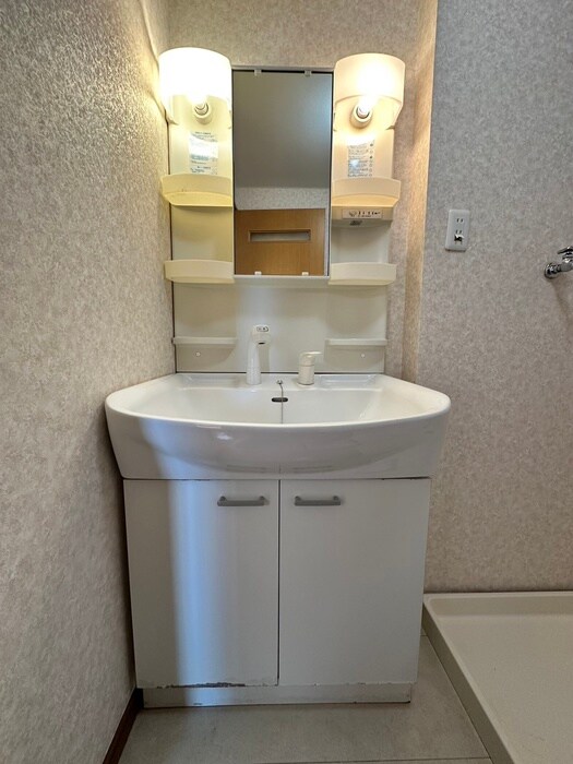 物件内観写真12　(洗面)