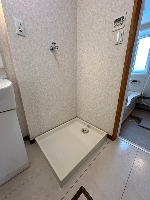 物件内観写真17　(洗濯機置場)