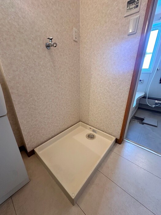 物件内観写真17　(洗濯機置場)