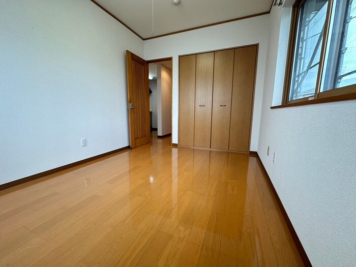 物件内観写真18　(居室)