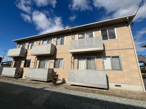 メゾン・ラークA外観写真