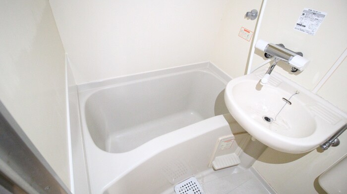 物件内観写真12　(バス／シャワールーム等)