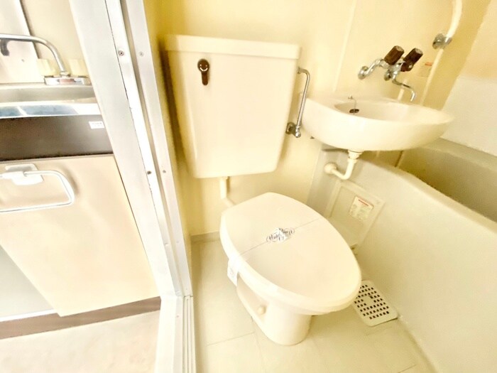 物件内観写真13　(トイレ)