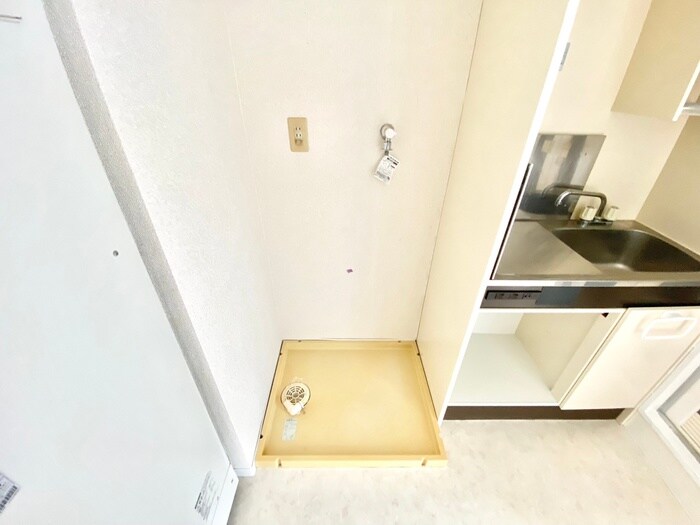 物件内観写真14　(洗濯機置場)