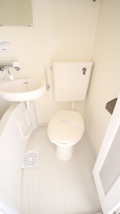 物件内観写真14　(トイレ)