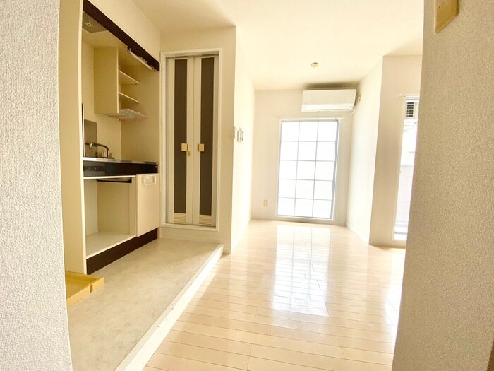 物件内観写真17　(廊下)