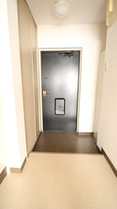 物件内観写真21　(玄関)