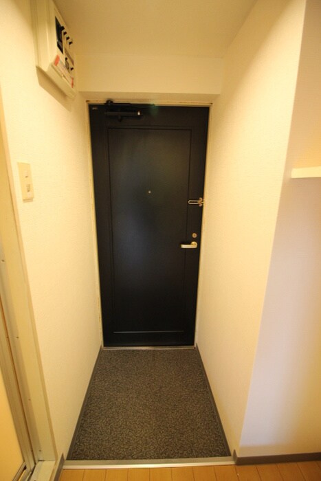 物件内観写真17　(玄関)