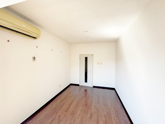 物件内観写真19　(居室)
