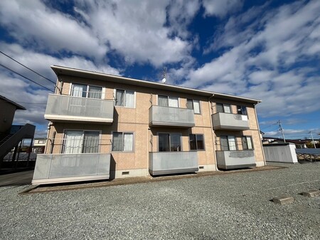 メゾン・ラークB外観写真