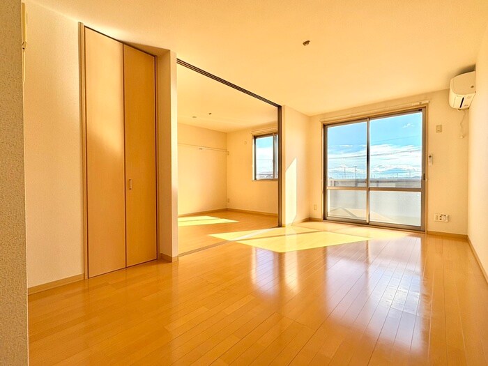 物件内観写真7　(居室)