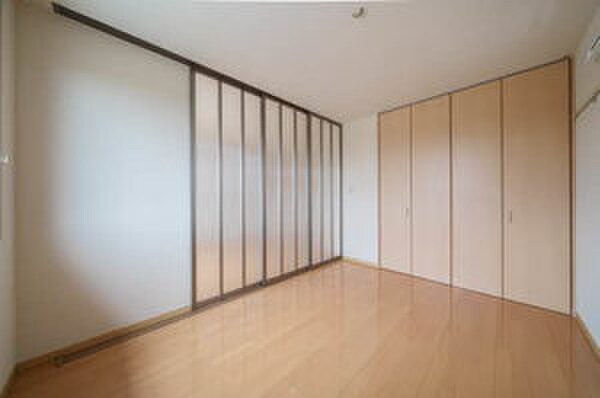 物件内観写真10　(居室)