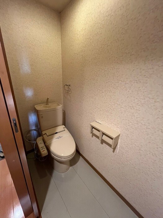 物件内観写真11　(トイレ)