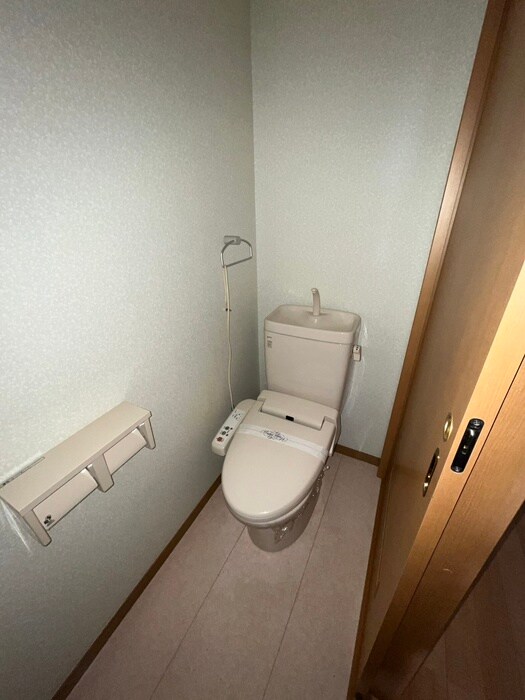 物件内観写真11　(トイレ)