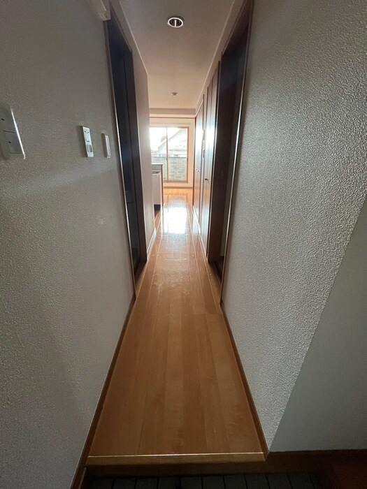 物件内観写真15　(廊下)