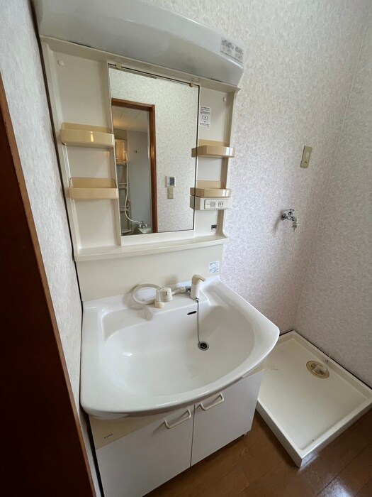 物件内観写真12　(洗面)