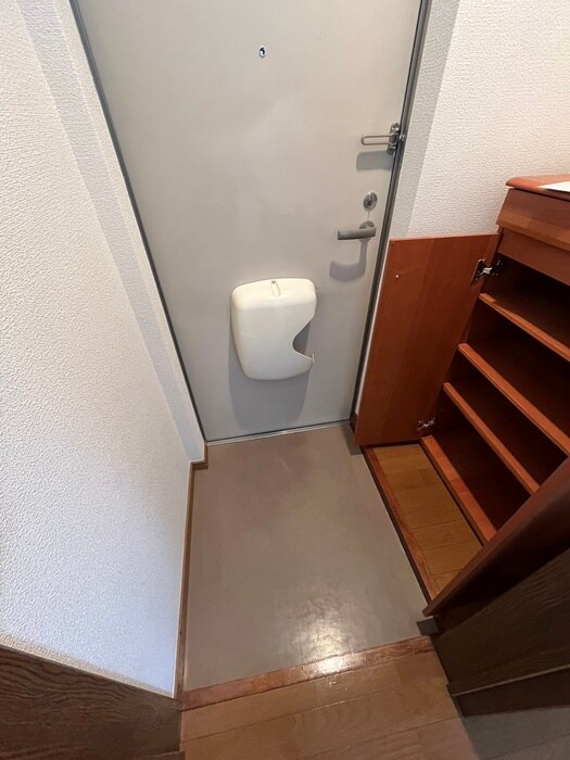 物件内観写真14　(玄関)