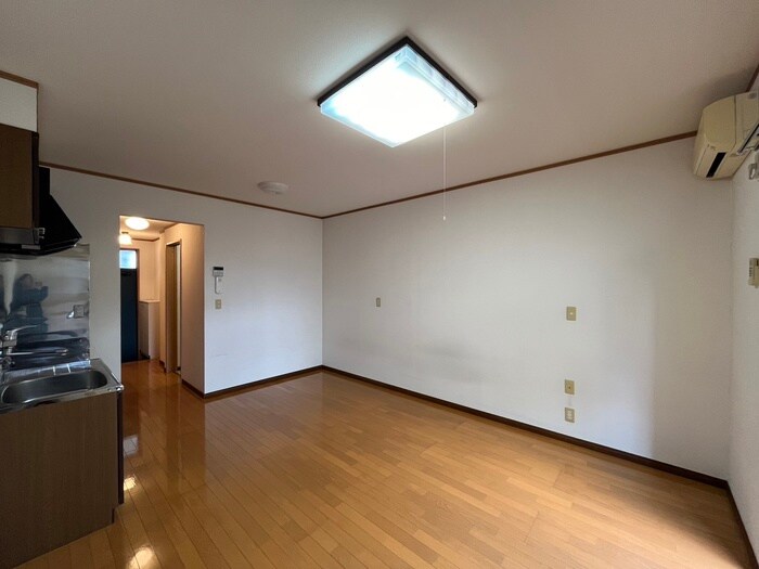 物件内観写真9　(居室)