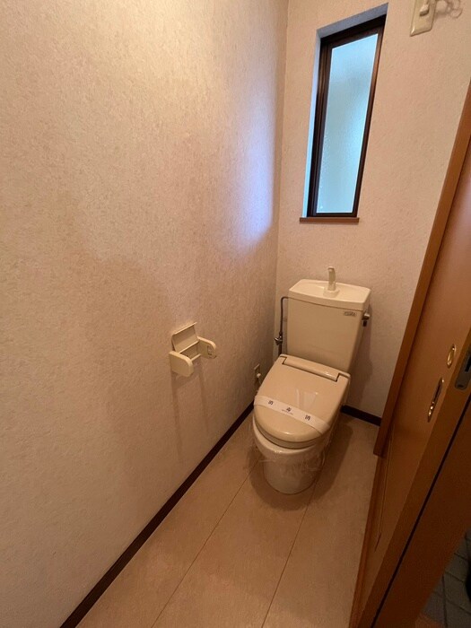 物件内観写真14　(トイレ)